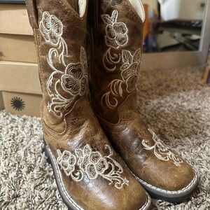 Brown Embroidered Cowboy Boots
